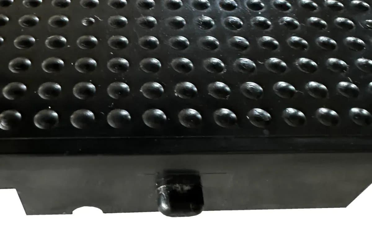 Robuste Bodenplatten für Veranstaltungen im Freien