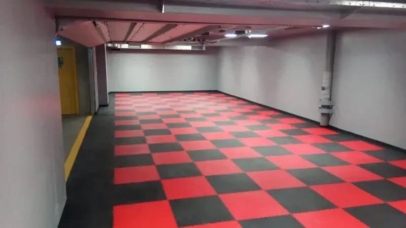 Was ist der beste Werkstattboden?