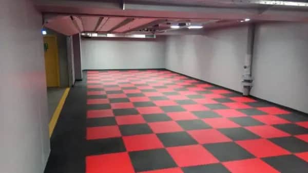 Was ist der beste Werkstattboden?