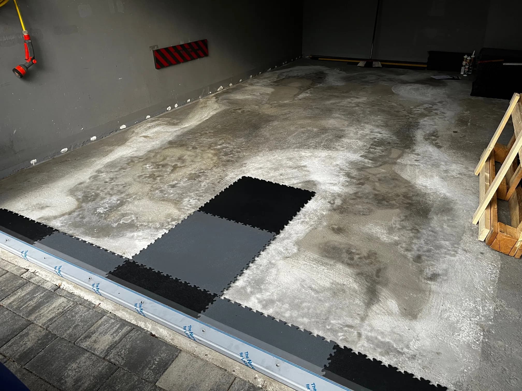 Welche Bodenlösung eignet sich für eine Garage?